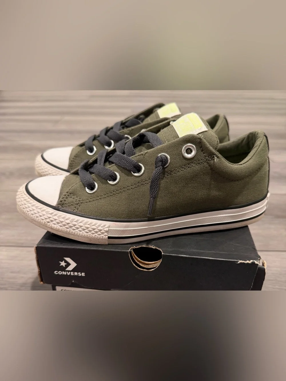 Converse Low Top Canvas Sneakers - Olive